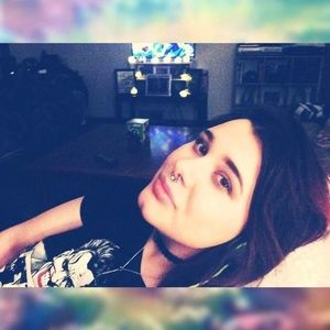 Meet your Posher, Dani